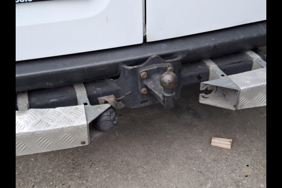 Mercedes-Benz Sprinter 211 2.2 CDI L2H2 AUTOMAAT / TREKHAAK / NAVI / EURO 6 / CARPLAY