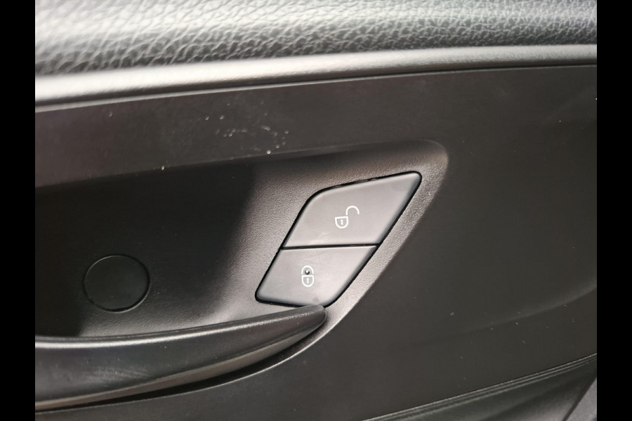 Mercedes-Benz Sprinter 211 2.2 CDI L2H2 AUTOMAAT / TREKHAAK / NAVI / EURO 6 / CARPLAY