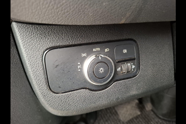 Mercedes-Benz Sprinter 211 2.2 CDI L2H2 AUTOMAAT / TREKHAAK / NAVI / EURO 6 / CARPLAY