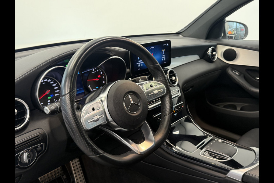 Mercedes-Benz GLC Coupé 300e 4MATIC Business Solution AMG Panoramadak PDC Achteruitrijcamera 24 maanden garantie mogelijk (*vraag naar de voorwaarden)