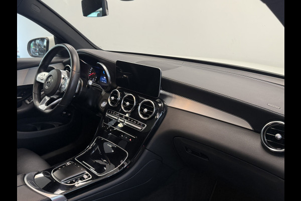 Mercedes-Benz GLC Coupé 300e 4MATIC Business Solution AMG Panoramadak PDC Achteruitrijcamera 24 maanden garantie mogelijk (*vraag naar de voorwaarden)