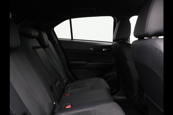 Mitsubishi Eclipse Cross 2.4 Black Edition Plug In Hybrid 188pk Dealer O.H. PHEV | 360 Camera | Adaptive Cruise | Alcantara Sportstoelen & Stuur Verwarmd | Blis | Keyless | Navigatie | DAB |