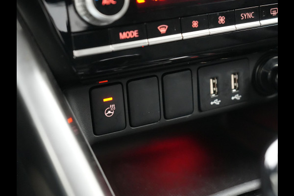 Mitsubishi Eclipse Cross 2.4 Black Edition Plug In Hybrid 188pk Dealer O.H. PHEV | 360 Camera | Adaptive Cruise | Alcantara Sportstoelen & Stuur Verwarmd | Blis | Keyless | Navigatie | DAB |