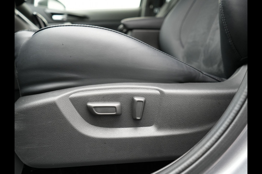 Mitsubishi Eclipse Cross 2.4 Black Edition Plug In Hybrid 188pk Dealer O.H. PHEV | 360 Camera | Adaptive Cruise | Alcantara Sportstoelen & Stuur Verwarmd | Blis | Keyless | Navigatie | DAB |