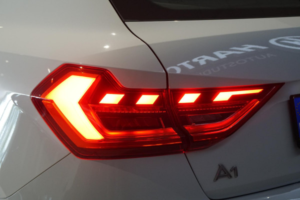Audi A1 Sportback 30 TFSI epic 115PK + APPLE CARPLAY / CRUISE CONTROL / S-LINE EXTERIEUR
