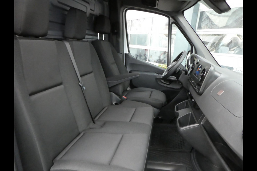 Mercedes-Benz Sprinter 317 CDI L2H2 automaat airco camera navigatie pdc