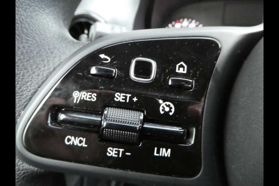 Mercedes-Benz Sprinter 317 CDI L2H2 automaat airco camera navigatie pdc