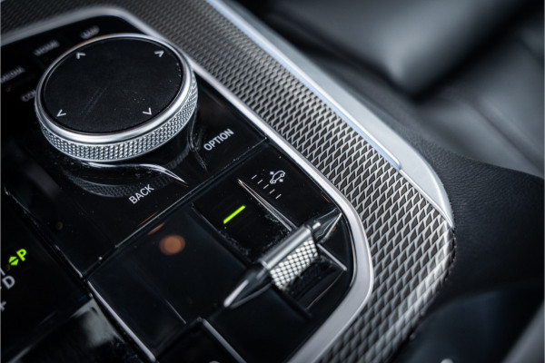 BMW X5 xDrive45e High Executive - M Sport | Panorama | Laser | Memory | 360 Camera | Luchtvering