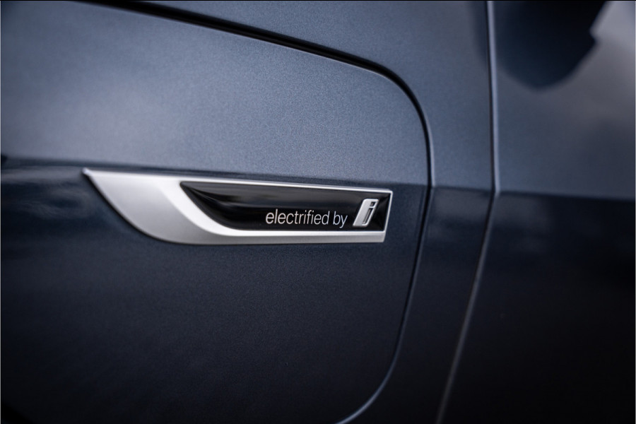 BMW X5 xDrive45e High Executive - M Sport | Panorama | Laser | Memory | 360 Camera | Luchtvering