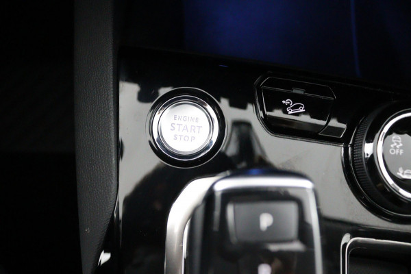 Peugeot 5008 1.2 *130PK*AUTOM.*ECC*CRUISE*NAVI*HAAK*PANO*