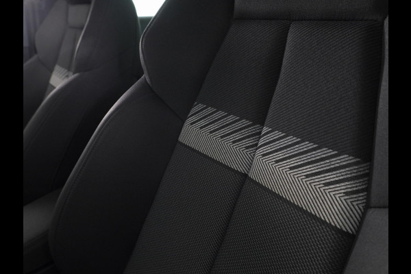 Audi A3 Sportback 30 TFSI Advanced edition 110 pk S-tronic | Navigatie | Parkeersensoren achter | Cruise control | LED koplampen | Apple Carplay/Android Auto |