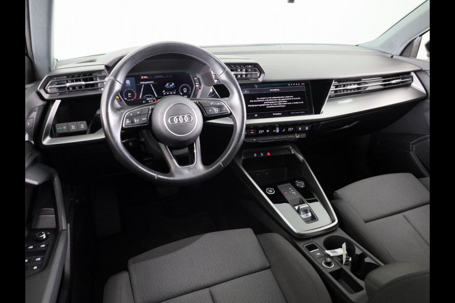 Audi A3 Sportback 30 TFSI Advanced edition 110 pk S-tronic | Navigatie | Parkeersensoren achter | Cruise control | LED koplampen | Apple Carplay/Android Auto |