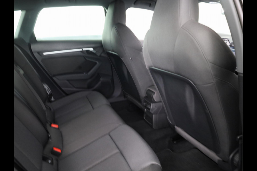 Audi A3 Sportback 30 TFSI Advanced edition 110 pk S-tronic | Navigatie | Parkeersensoren achter | Cruise control | LED koplampen | Apple Carplay/Android Auto |