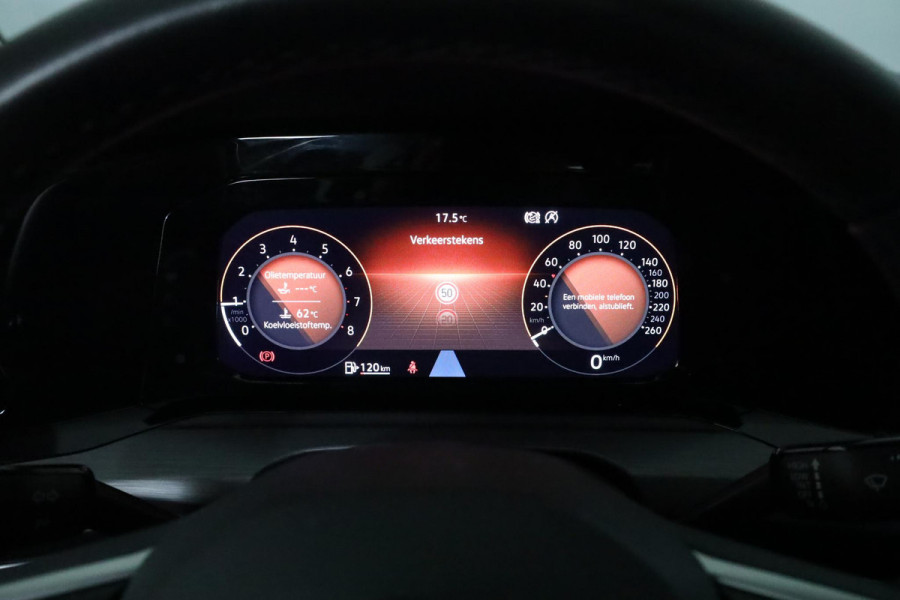 Volkswagen Golf 1.5 TSI Style 130pk 6bak| Navi| 18'LMvelgen| head-up display| verwarmde voorstoelen
