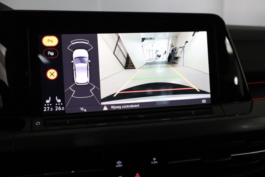 Volkswagen Golf 1.5 TSI Style 130pk 6bak| Navi| 18'LMvelgen| head-up display| verwarmde voorstoelen