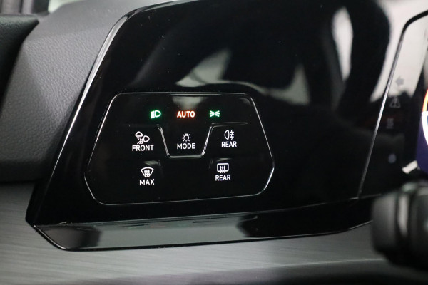 Volkswagen Golf 1.5 TSI Style 130pk 6bak| Navi| 18'LMvelgen| head-up display| verwarmde voorstoelen