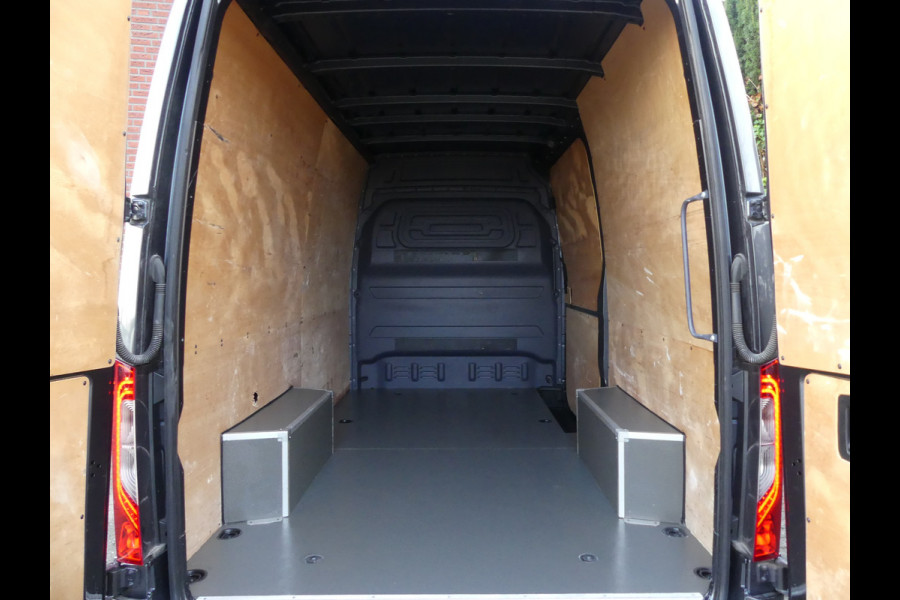 Mercedes-Benz Sprinter 319 CDI 190PK L2H2 LED/PDC/Navi/Camera