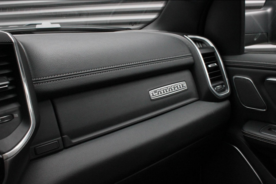 Dodge Ram 1500 5.7 V8 4x4 CREW CAB LIMITED 2020 100DKM / NIEUWSTAAT / COMPLETE HISTORY / FULL OPTIONS / VERBREED / GROOT NAVI