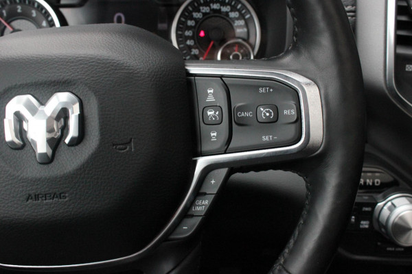 Dodge Ram 1500 5.7 V8 4x4 CREW CAB LIMITED 2020 100DKM / NIEUWSTAAT / COMPLETE HISTORY / FULL OPTIONS / VERBREED / GROOT NAVI