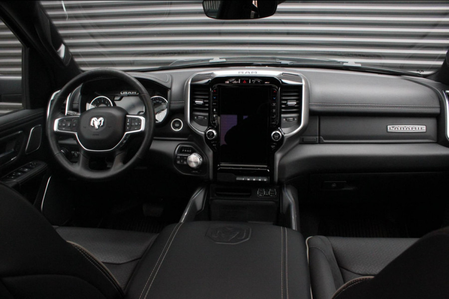 Dodge Ram 1500 5.7 V8 4x4 CREW CAB LIMITED 2020 100DKM / NIEUWSTAAT / COMPLETE HISTORY / FULL OPTIONS / VERBREED / GROOT NAVI