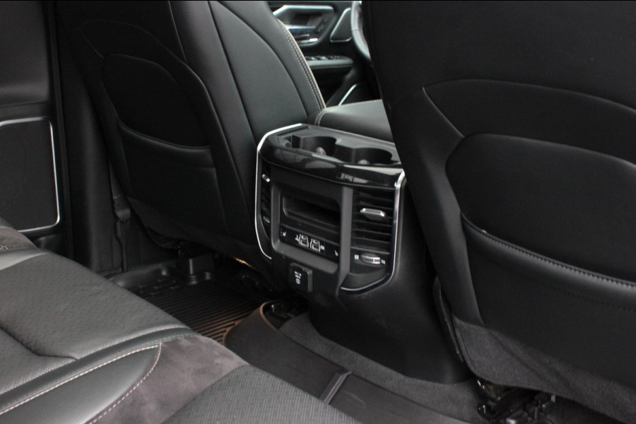 Dodge Ram 1500 5.7 V8 4x4 CREW CAB LIMITED 2020 100DKM / NIEUWSTAAT / COMPLETE HISTORY / FULL OPTIONS / VERBREED / GROOT NAVI