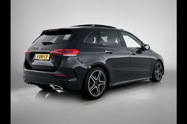 Mercedes-Benz B-Klasse 180 Automaat Bus.Solution AMG-Line / Panoramadak / Pdc+Camera / Navigatie / 1/2 Leder / Apk 09-2026