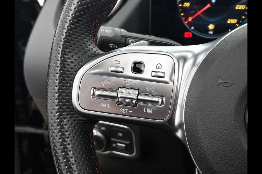 Mercedes-Benz B-Klasse 180 Automaat Bus.Solution AMG-Line / Panoramadak / Pdc+Camera / Navigatie / 1/2 Leder / Apk 09-2026