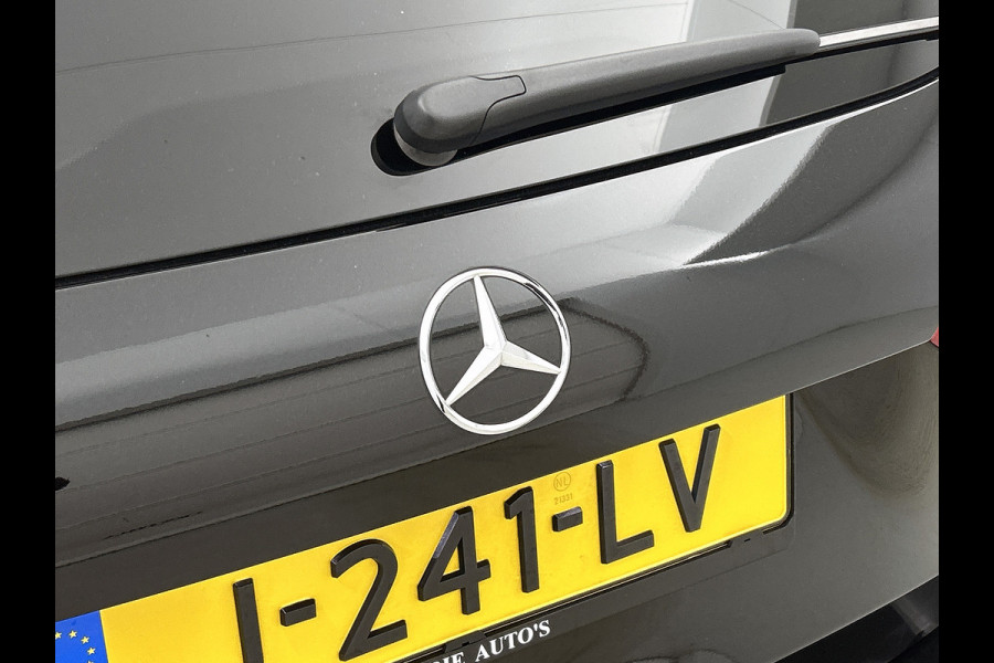 Mercedes-Benz B-Klasse 180 Automaat Bus.Solution AMG-Line / Panoramadak / Pdc+Camera / Navigatie / 1/2 Leder / Apk 09-2026