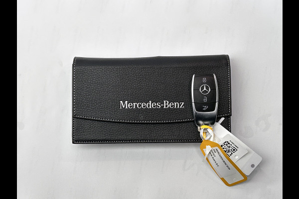 Mercedes-Benz B-Klasse 180 Automaat Bus.Solution AMG-Line / Panoramadak / Pdc+Camera / Navigatie / 1/2 Leder / Apk 09-2026