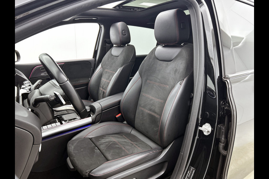 Mercedes-Benz B-Klasse 180 Automaat Bus.Solution AMG-Line / Panoramadak / Pdc+Camera / Navigatie / 1/2 Leder / Apk 09-2026