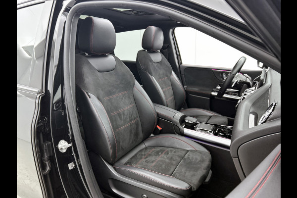 Mercedes-Benz B-Klasse 180 Automaat Bus.Solution AMG-Line / Panoramadak / Pdc+Camera / Navigatie / 1/2 Leder / Apk 09-2026