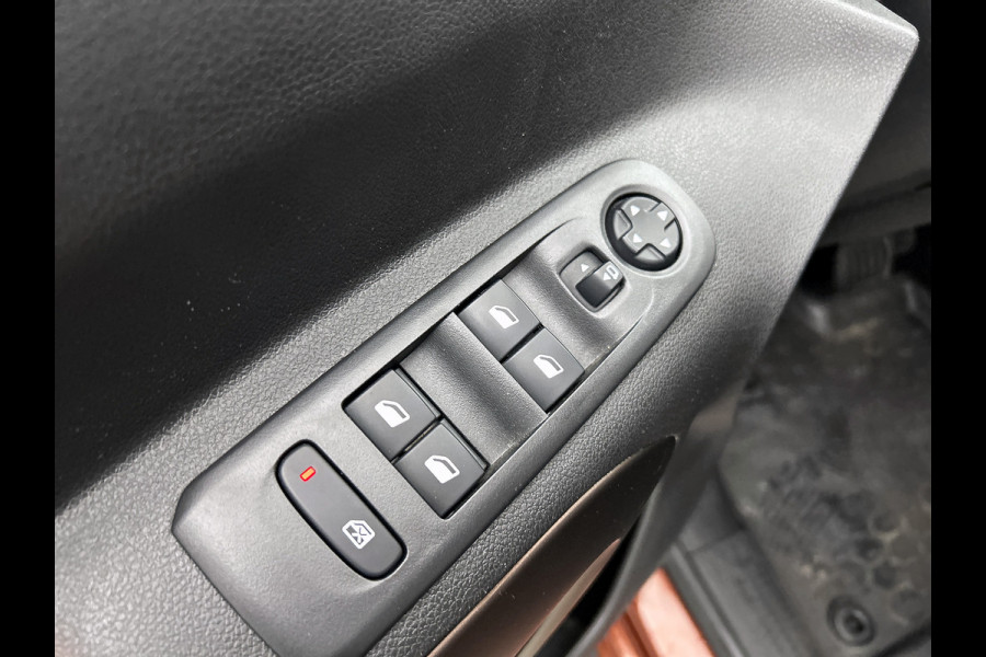 Peugeot Rifter Long 1.2 131PK Automaat GT 7pers. * Distributie vv.bij 95Dkm * / Trekhaak / Airco-ecc. / Pdc+Camera / Navigatie / 2xSchuifdeur / Apk 03-2027