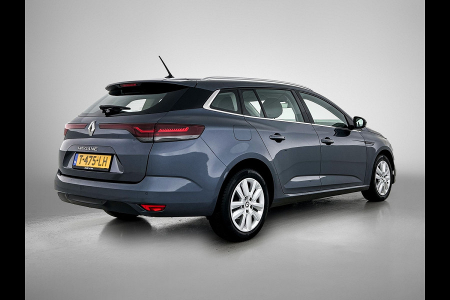 Renault Mégane Estate 1.3 TCe 140PK Equilibre / Navigatie / Pdc.V+A / Airco-ecc./ Xenon / Radio multimedia / Apk 07-2027