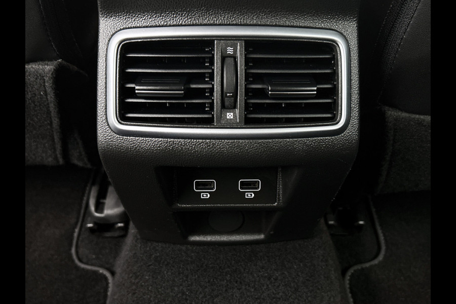 Renault Mégane Estate 1.3 TCe 140PK Equilibre / Navigatie / Pdc.V+A / Airco-ecc./ Xenon / Radio multimedia / Apk 07-2027