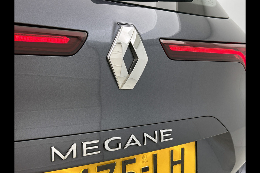 Renault Mégane Estate 1.3 TCe 140PK Equilibre / Navigatie / Pdc.V+A / Airco-ecc./ Xenon / Radio multimedia / Apk 07-2027