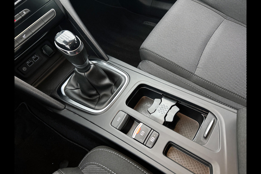 Renault Mégane Estate 1.3 TCe 140PK Equilibre / Navigatie / Pdc.V+A / Airco-ecc./ Xenon / Radio multimedia / Apk 07-2027