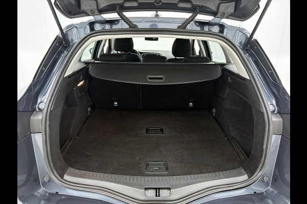 Renault Mégane Estate 1.3 TCe 140PK Equilibre / Navigatie / Pdc.V+A / Airco-ecc./ Xenon / Radio multimedia / Apk 07-2027