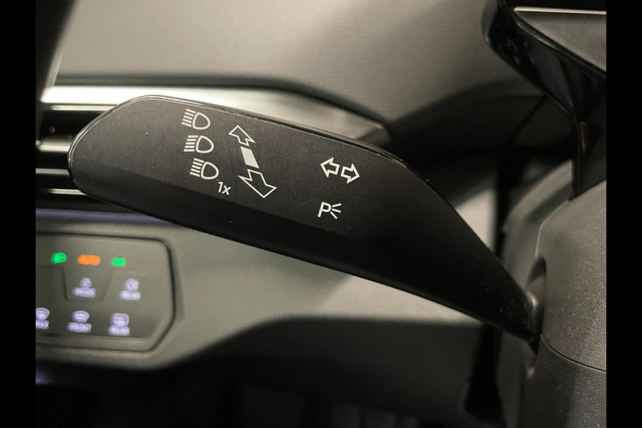 Volkswagen ID.4 Pro 77 kWh|96% SOH|GROTE ACCU|HUD|ACC|CARPLAY,ANDROID|STOEL+STUURVERW|CLIMATE+CRUISE|NAV|NAP|NL-AUT|IN. BTW|1e EIG