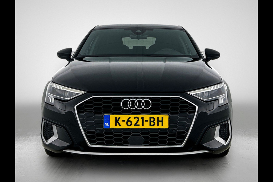 Audi A3 Sportback 30 TFSI Business edition 5Drs. / Virtual cockpit / Airco-ecc./ Navigatie / Pdc / Xenon / Radio multimedia / Apk 11-2026