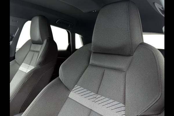 Audi A3 Sportback 30 TFSI Business edition 5Drs. / Virtual cockpit / Airco-ecc./ Navigatie / Pdc / Xenon / Radio multimedia / Apk 11-2026