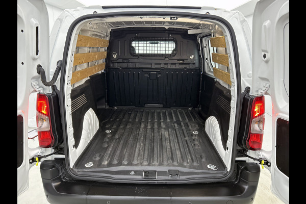 Peugeot Partner 1.2 Benzine 111PK Euro6 *Distributie bij 68Dkm. vervangen* Premium / Airco / Navigatie / Schuifdeur Re./ Radio multimedia / Apk 08-2027