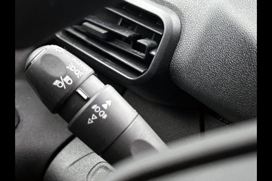 Peugeot Partner 1.2 Benzine 111PK Euro6 *Distributie bij 66Dkm.vervangen* Premium / Airco / Navigatie / Schuifdeur Re./ Radio multimedia / Apk 07-2027