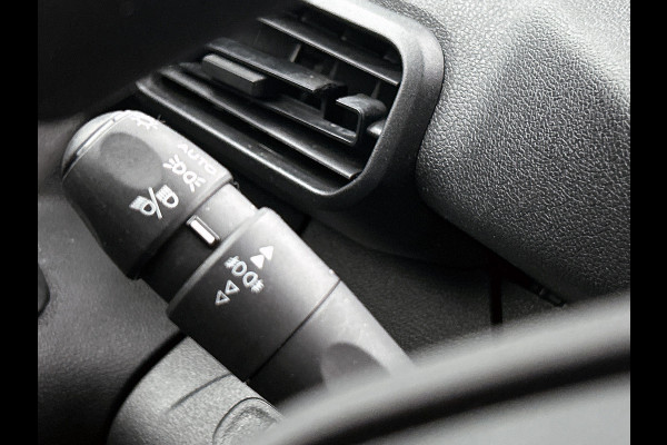 Peugeot Partner 1.2 Benzine 111PK Euro6 *Distributie bij 66Dkm.vervangen* Premium / Airco / Navigatie / Schuifdeur Re./ Radio multimedia / Apk 07-2027