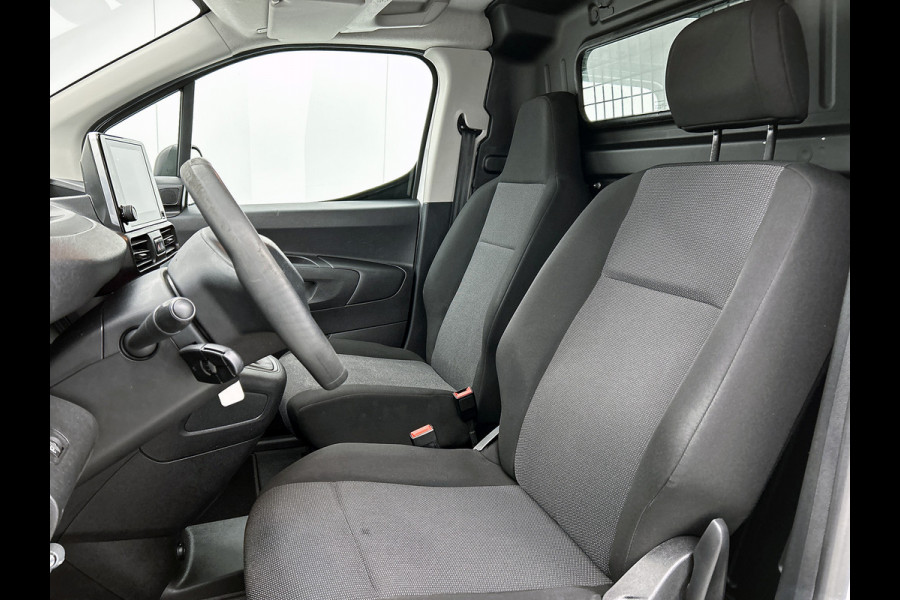 Peugeot Partner 1.2 Benzine 111PK Euro6 *Distributie bij 66Dkm.vervangen* Premium / Airco / Navigatie / Schuifdeur Re./ Radio multimedia / Apk 07-2027