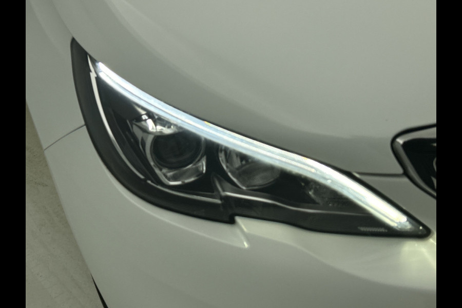 Peugeot 308 SW 1.2 111PK PureTech Active * Distributie vv bij 85Dkm.* / Trekhaak / Navigatie / Airco-ecc./ Pdc./ Radio multimedia / / Apk nieuw