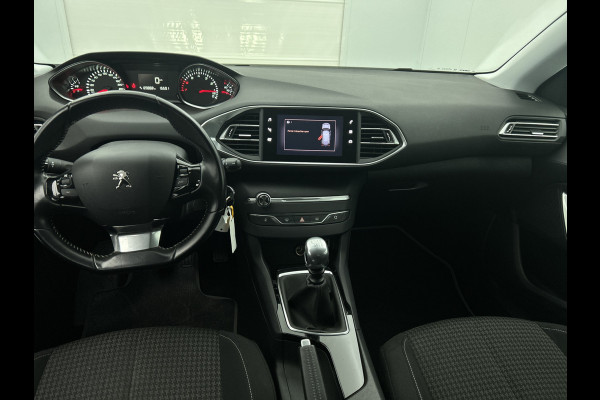 Peugeot 308 SW 1.2 111PK PureTech Active * Distributie vv bij 85Dkm.* / Trekhaak / Navigatie / Airco-ecc./ Pdc./ Radio multimedia / / Apk nieuw