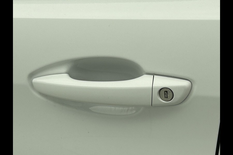 Peugeot 308 SW 1.2 111PK PureTech Active * Distributie vv bij 85Dkm.* / Trekhaak / Navigatie / Airco-ecc./ Pdc./ Radio multimedia / / Apk nieuw