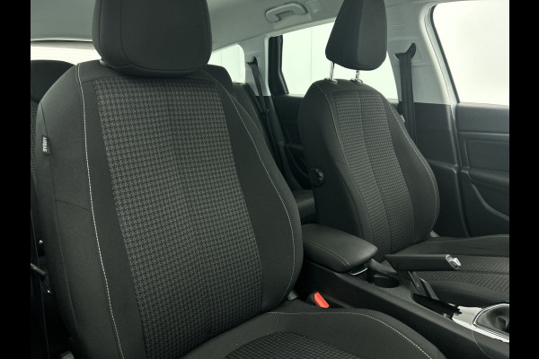 Peugeot 308 SW 1.2 111PK PureTech Active * Distributie vv bij 85Dkm.* / Trekhaak / Navigatie / Airco-ecc./ Pdc./ Radio multimedia / / Apk nieuw