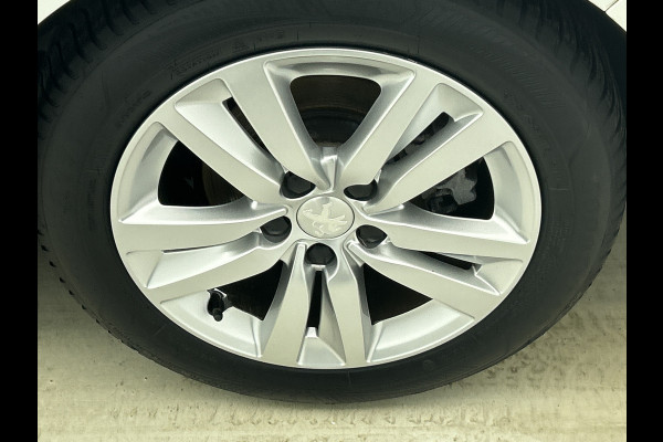 Peugeot 308 SW 1.2 111PK PureTech Active * Distributie vv bij 85Dkm.* / Trekhaak / Navigatie / Airco-ecc./ Pdc./ Radio multimedia / / Apk nieuw