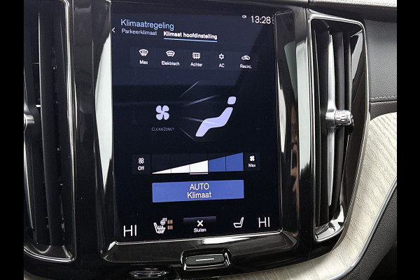 Volvo XC60 2.0 T6 250KW AWD hybrid Inscription / Panoramadak / Trekhaak / Leder lux./Stuur-Stoelverw / Pdc+camera / Audio & Park Ass./ Lighting / Apk 06-2027